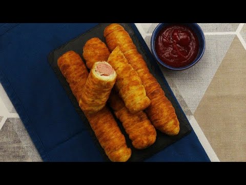 Easy bread sausage rolls: a quick snack ready in no-time! Easy bread sausage rolls: a quick snack ready in no-time!