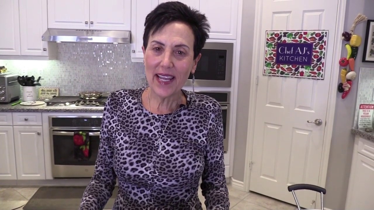 WEIGHT LOSS WEDNESDAY – EPISODE 158 – CROCK POT CARAMELIZED ONIONS WEIGHT LOSS WEDNESDAY - EPISODE 158 - CROCK POT CARAMELIZED ONIONS