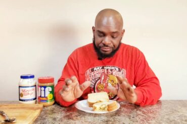 Banana Sandwich Recipes / Ray Mack's Kitchen and Grill