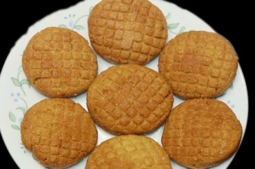 ऐसे बनाये छठ पूजा में प्रसाद के लिए ठेकुआ|Thekua Recipe|Healthy Wheat Flour Biscuits/Atte ka Biscuit