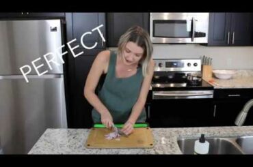 KALE CAESAR SALAD | Ashyfal's Kitchen