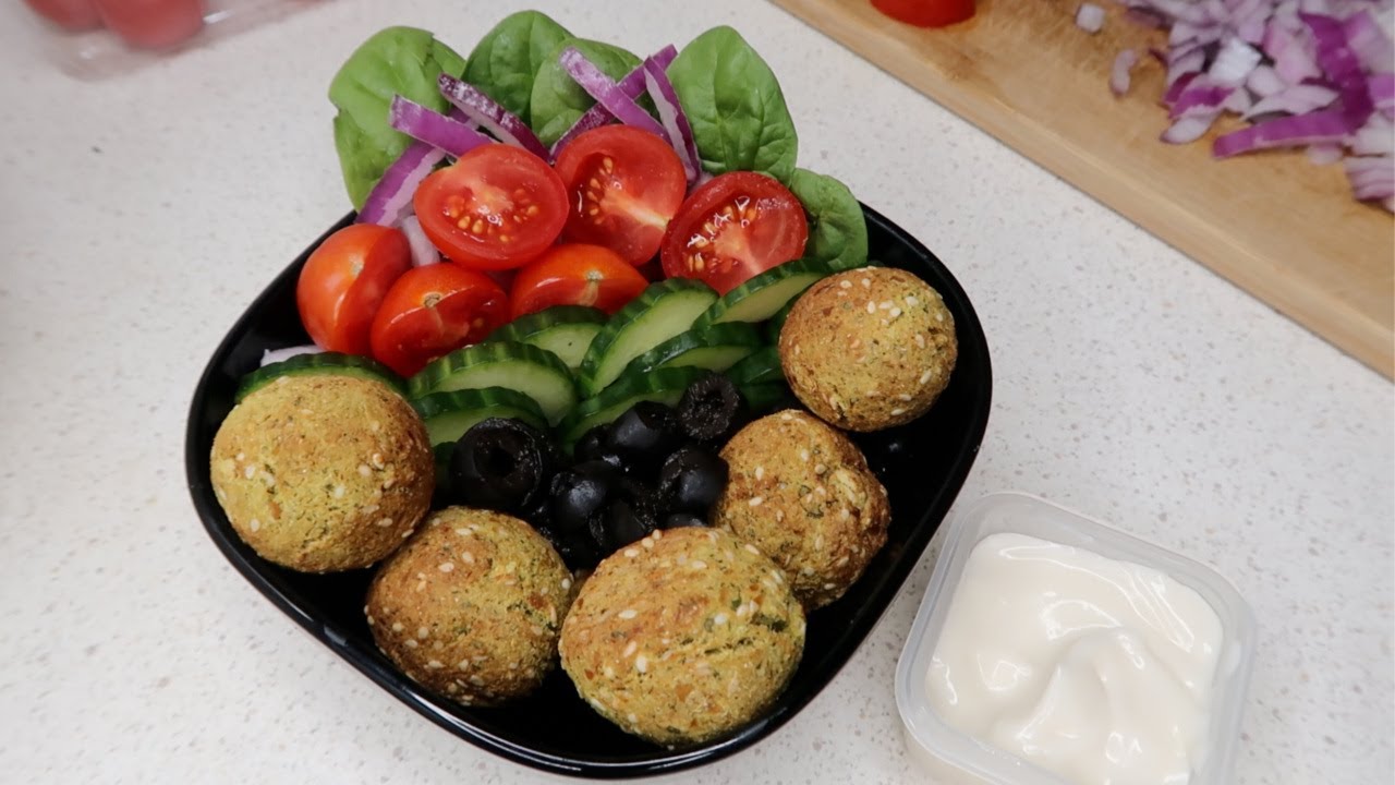 3 Vegan Salad Bowls // Healthy & Super Easy! 3 Vegan Salad Bowls // Healthy & Super Easy!