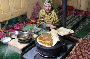 Shoroo Recipe - A Special kind Of Bread Which Center Fill With Turnips Curry - By #SecretsOfGilgit