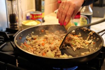 "What's For Dinner?": Chicken Lettuce Wraps!