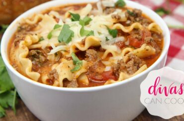 Easy Lasagna Soup! Weeknight Dinner Idea!