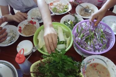 Family Meal - Healthy Lunch: Vegetable Eaten With Dipping Fish Sauce