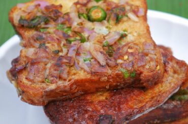 Bread Omelette Recipe | Easy Breakfast Recipe | Easy Snacks Recipe | Tiffin Box Idea | Yes spice