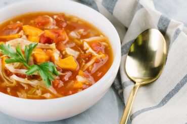 LIVE IT: Detox Cabbage Soup