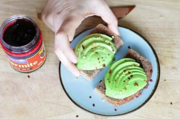 How to make Fast and Healthy Kiwi style breakfast with Avocado. Superfood Marmite.