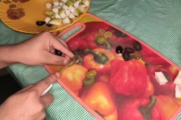 Fruits salad/ Easiest way to make fruits salad / fruit salad recipe around 350 only