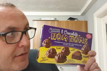 Low Cal Chocolate Nom Noms at Iceland - Healthier Month