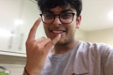 HOMEMADE GARLIC BREAD AND PASTA!! TASTY FOOD FOR STUDENT. SAVE MONEY!!