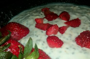 Healthy Recipe/Chia Seeds Strawberry Yogurt/Valentine's Special