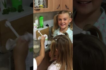 Making Healthy Breakfast in bed! 💚 #Herbalife