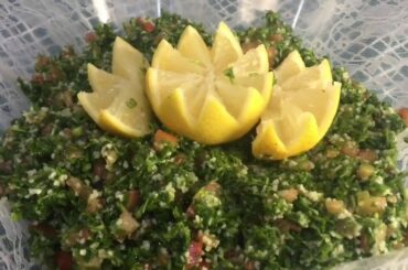 How to make delicious   and healthy Tabbouleh salad