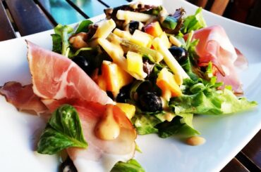 Healthy salad recipe - how to make a salad with a brise of summer