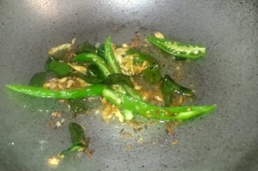 Moong dal chat//healthy weight loss recipe//pesarlu fry