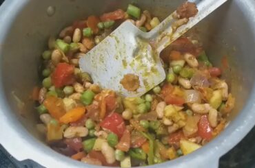 SOYA CHUNKS MIX VEG CURRY recipe....simple,quick ,easy and healthy weightloss recipe