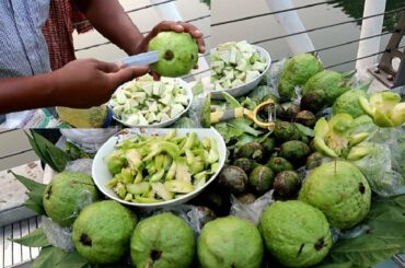 Tasty Masala Pyara Biggest Guava Recipe Green Healthy Street food @ Tk 10 BD Street Food Dhaka