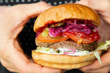 EASIEST VEGGIE BURGER | MEAL PREP | BEST FREEZABLE VEGAN BURGER