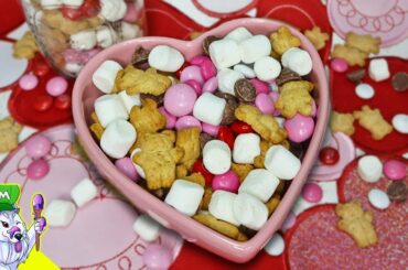 Valentine's S'mores Snack Mix | Valentine's Day Desserts
