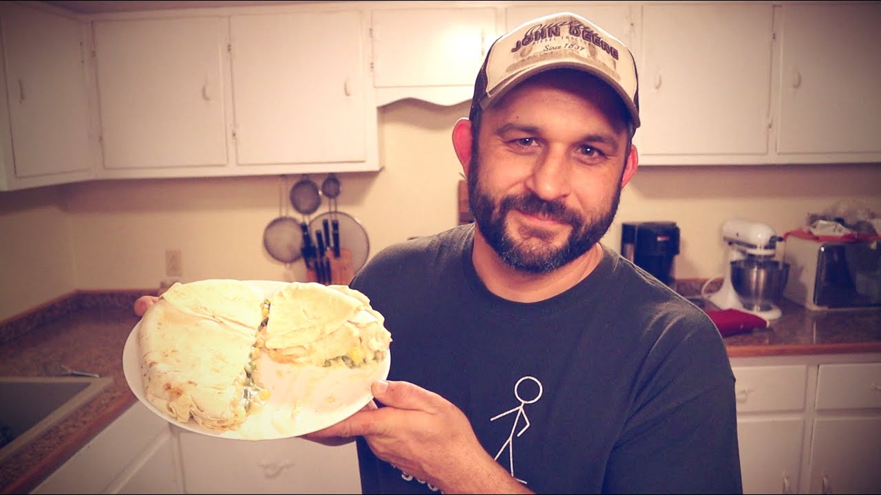 The ULTIMATE Pot Pie for a QUICK DINNER. THIS is the BEST recipe I have found! The ULTIMATE Pot Pie for a QUICK DINNER. THIS is the BEST recipe I have found!