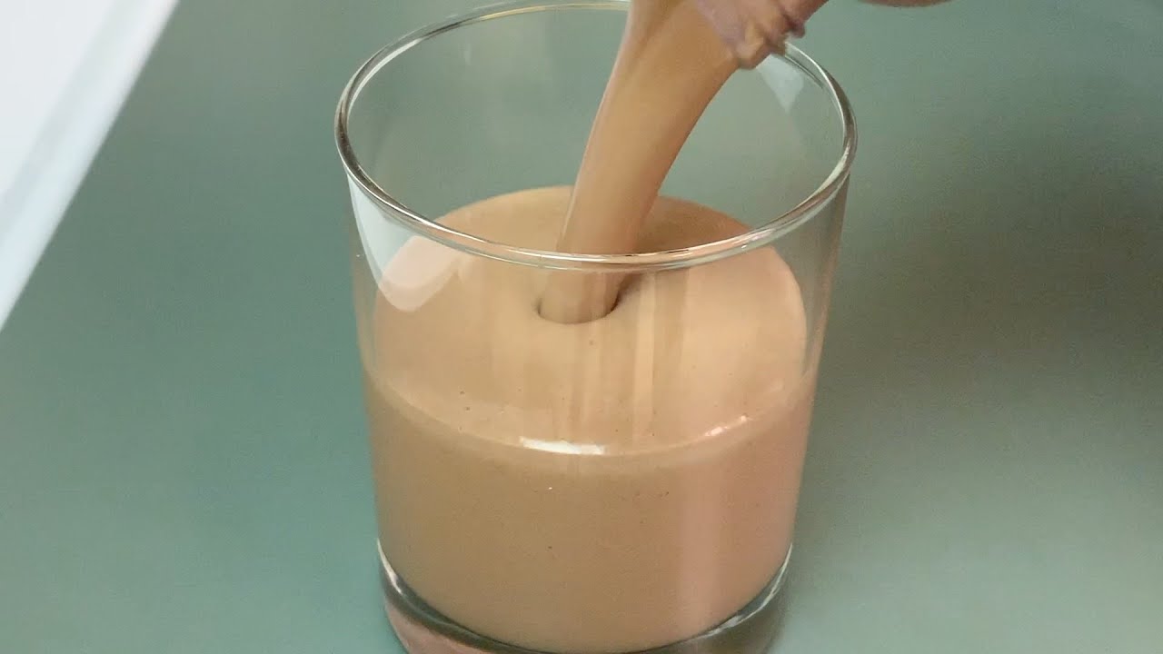 Delicious & Thick Chocolate Milkshake Recipe – NO sugar, NO ice cream || Healthy Chocolate Milkshake Delicious & Thick Chocolate Milkshake Recipe - NO sugar, NO ice cream || Healthy Chocolate Milkshake