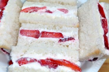 Japanese Strawberry Sandwich Recipe in hindi || Strawberry Sandwich || Mister Bagga Kitchen