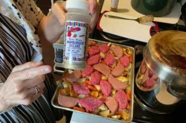 Ground Beef And Vegetables Sheet Pan Meal Recipe. Great When You Need A Easy And Fast Meal Yummy Too