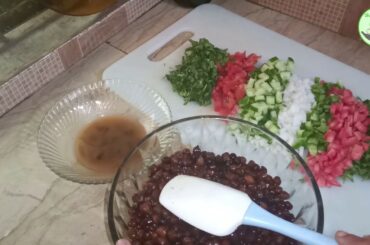 Healthy Black Chickpeas Salad