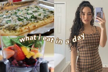 WHAT I EAT IN A DAY: healthy-ish + simple🍲