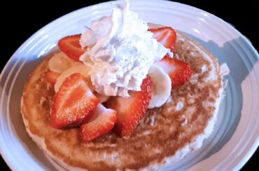 Banana Strawberry pancakes| Healthy Oatmeal Pancakes| Banana nut Bread