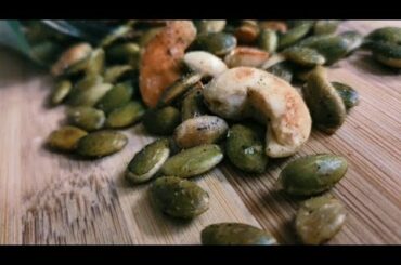 Healthy Snacks Recipe | Roasted Cashew pumpkin seeds/kadu ke bhej aur kaju se banaye tasty namkeen