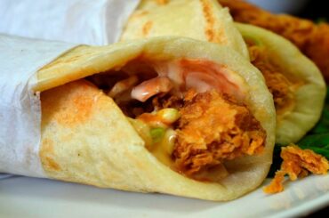 Zinger Shawarma Recipe | Chicken Shawarma Recipe at Home | Homemade  Shawarma | Pakistani Shawarma