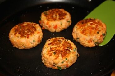 Salmon Patties - Quick & Easy