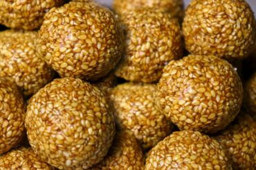 Sweet and Healthy Sesame Laddu Recipe | Nutritious Food with Sesame Seeds for Kids | Live Food