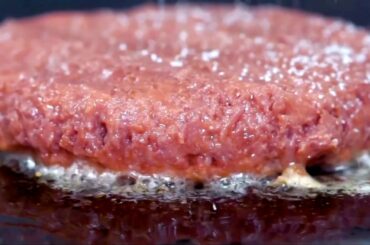 Starbucks will start selling a Beyond Meat plant-based breakfast sandwich in Canada.