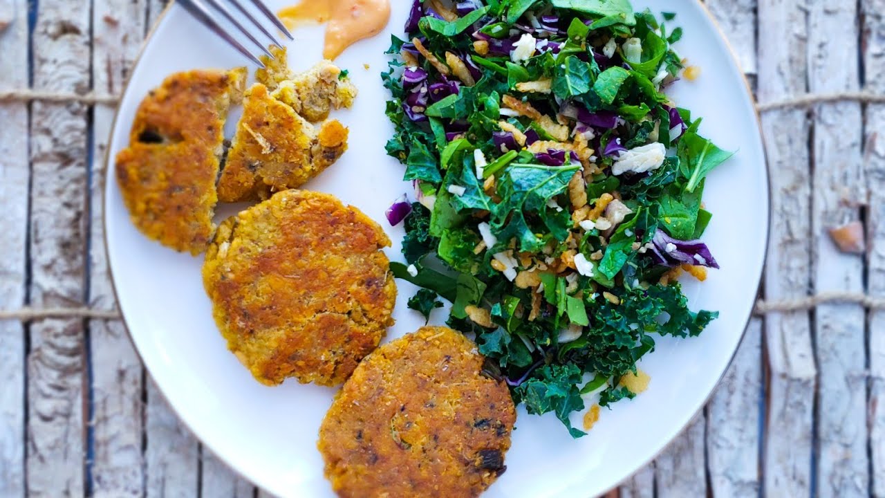 How To Make Salmon Cakes – Quick and Easy Dinner Idea How To Make Salmon Cakes - Quick and Easy Dinner Idea