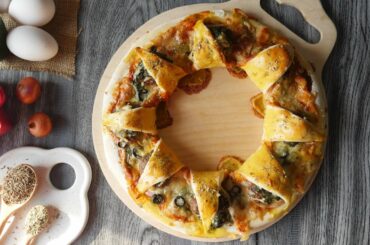 Kofta (Meatball) Chutney Pizza Ring Recipe By Food Fusion