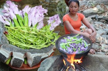 Catch and Cook Fish soup with Water lily for Lunch food ideas - Food my village Ep 8