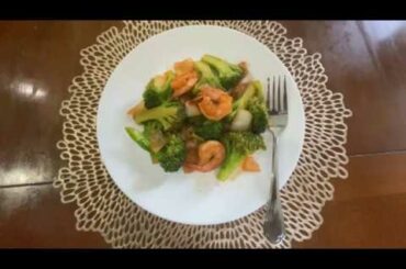 Weight loss recipe . Kito diet recipe. Broccoli with shrimp recipe