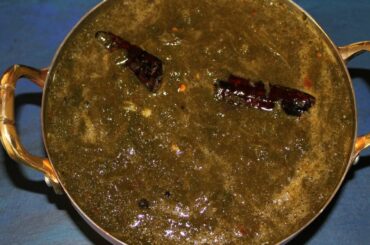 South Indian Quick & Easy Healthy Recipe for Keerai Kadayal with Palak / Spinach - Ungal Kitchen