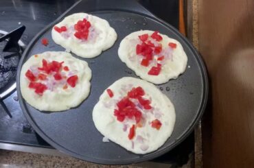 Mini uttapums / Healthy snack / fusion recipe with pizza taste/ Sarika kumar Recipes