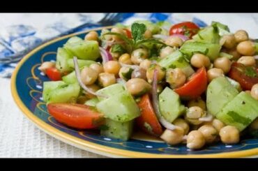 Four Delicious Recipes to Make Chickpea Salad