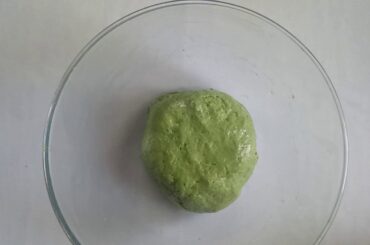 Palak paratha with spicy chatney|Lunch box recipe|Healthy food recipe|Breakfast recipe