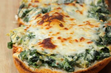 How To Make Spinach And Artichoke Garlic Bread • Tasty Recipes