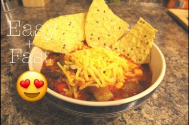 COOK WITH ME 2018// EASY VEGETARIAN CHILI RECIPE// HEALTHY DINNER IDEA