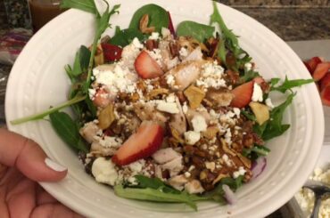 Chicken Berry Pecan Salad | Healthy Dinner Ideas | Weightloss Meals