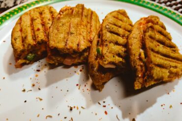 Paneer cheese kulcha sandwich  | tiffin box recipe | easy to prepare in 5 mins| Sathes kitchen
