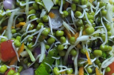 முளைகட்டிய பச்சை பயறு salad/ Sprout Green Gram Salad/हरा दाल salad High energetic&Long life